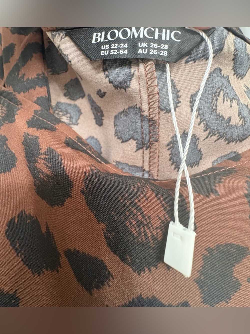 NWT BloomChic Leopard Print wide leg Jumpsuit - Picture 3 of 9